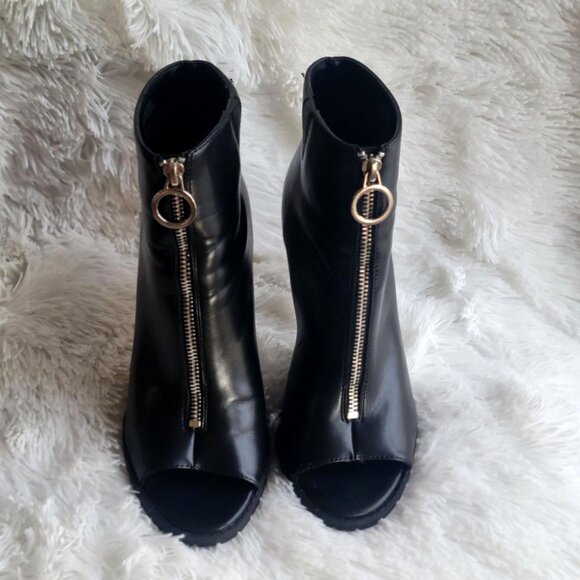 BAR III Booties Dillan Zipper Black Cushioned Peep Toe High Heel Boots SZ 7M - Picture 3 of 10